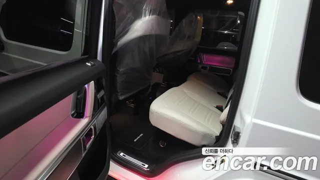 Mercedes-Benz G-Class — Фото автомобиля 12