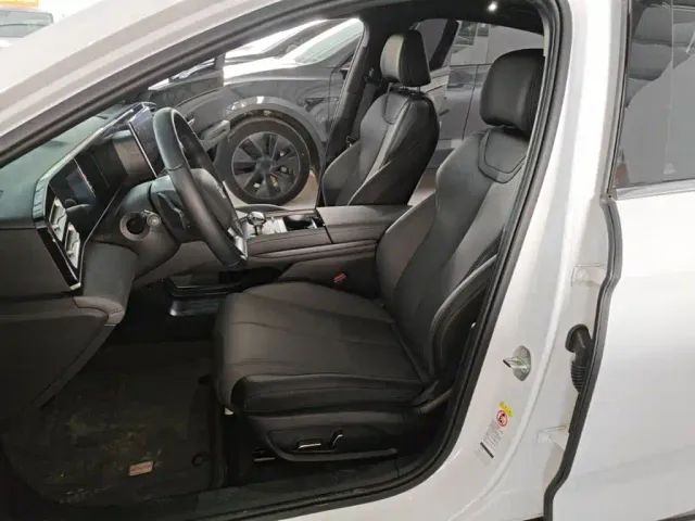 BYD Qin L — Фото автомобиля 14