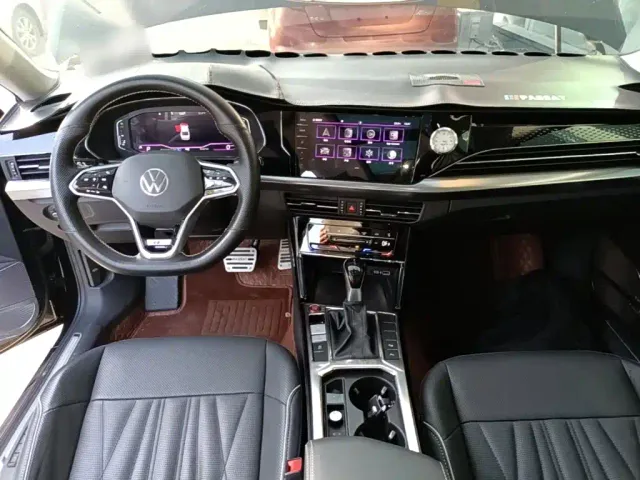 Volkswagen Passat — Фото автомобиля 9