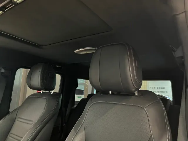 Mercedes-Benz G-Class — Фото автомобиля 11