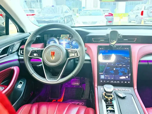 Hongqi H5 — Фото автомобиля 6