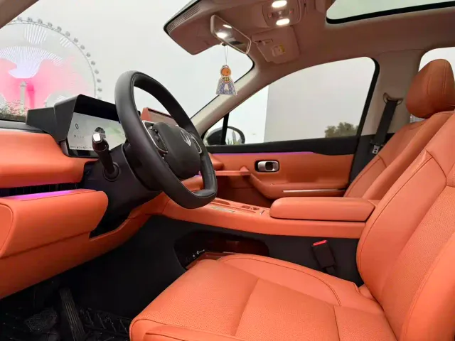 Leapmotor C10 — Фото автомобиля 14
