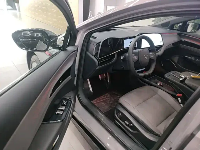 Hongqi EH7 — Фото автомобиля 20