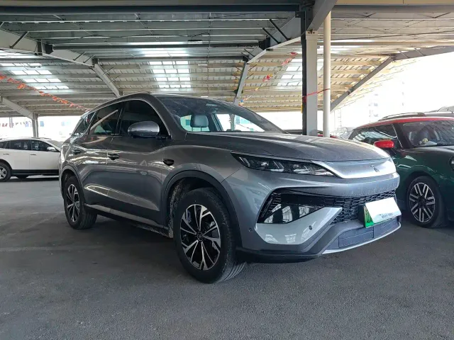 BYD Song Pro — Фото автомобиля 2