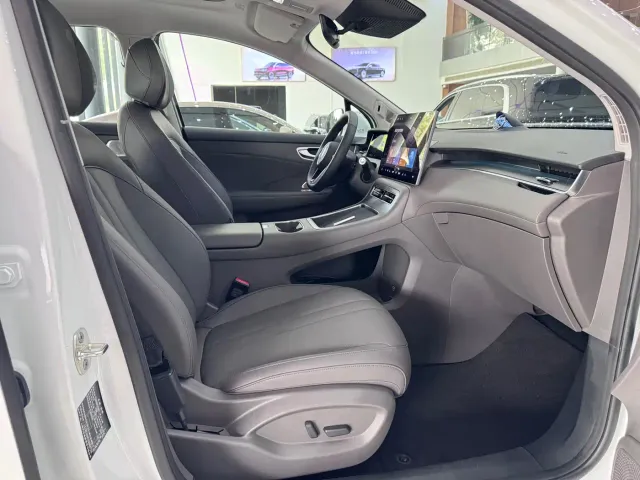Shangjie SUV — Фото автомобиля 15