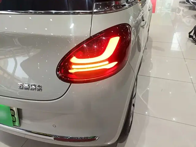 Wuling Bingo — Фото автомобиля 7