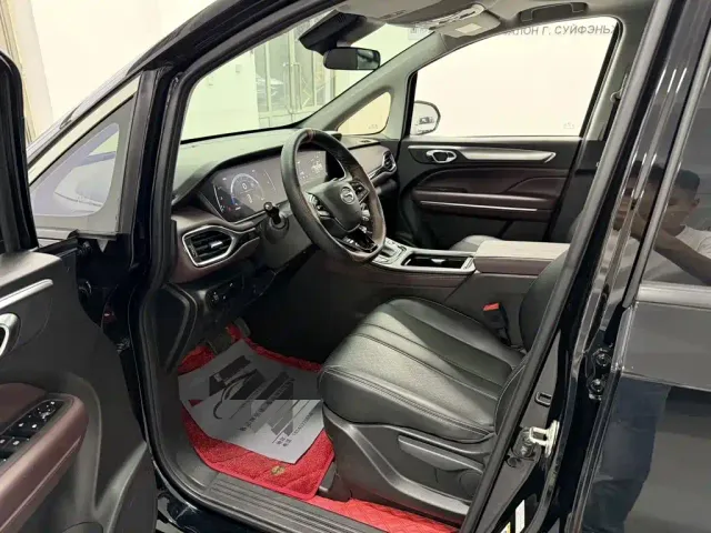 GAC Trumpchi M6 — Фото автомобиля 9