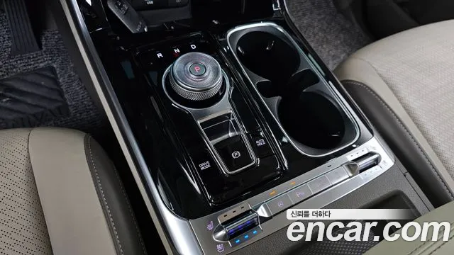 Kia Canival Carnival 4 поколение Дизель 9 мест Signature — Фото автомобиля 6