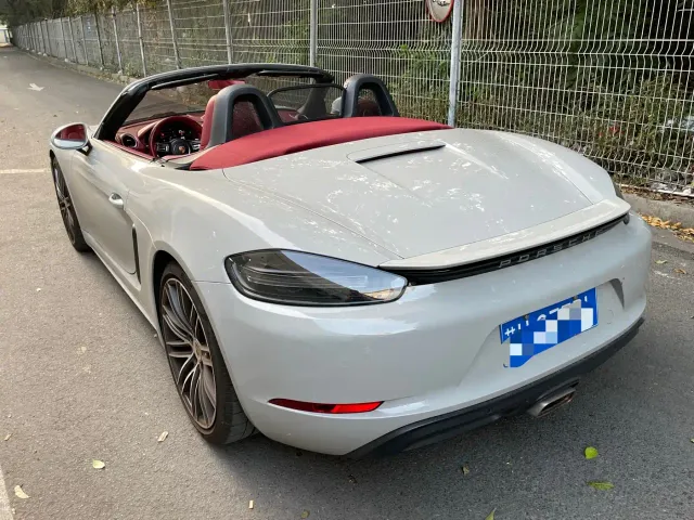 Porsche 718 — Фото автомобиля 3