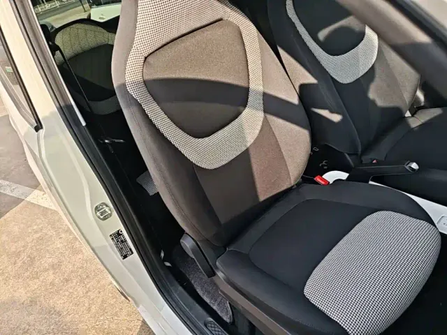 Wuling Hongguang Mini EV — Фото автомобиля 24