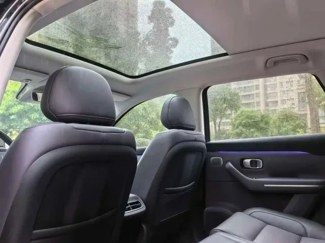 Leapmotor C10 — Фото автомобиля 10