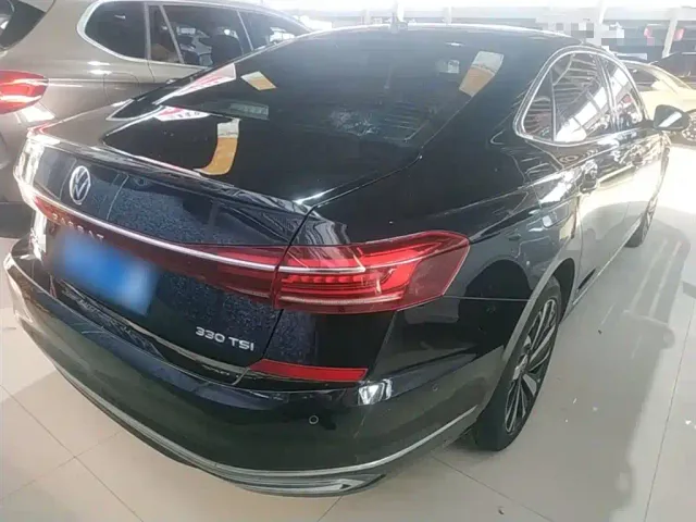 Volkswagen Passat — Фото автомобиля 6
