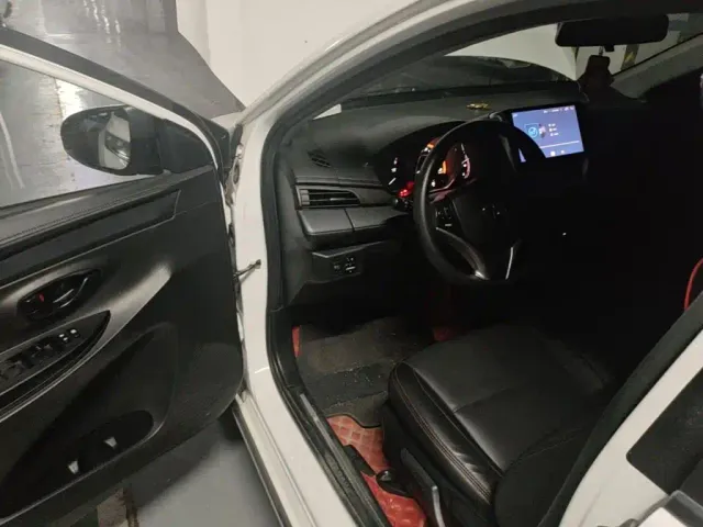 Toyota YARiS L Zhi Xuan — Фото автомобиля 18