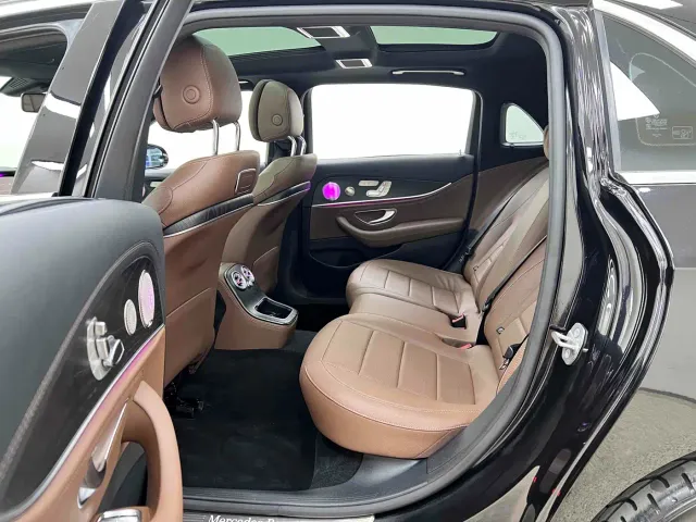 Mercedes-Benz E-Class — Фото автомобиля 13