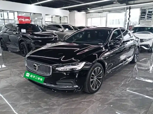 Фотография автомобиля — Volvo S90