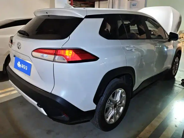 Toyota Corolla Cross — Фото автомобиля 3