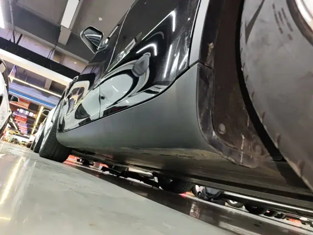 Tesla Model Y — Фото автомобиля 21