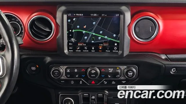 Jeep Wrangler JL — Фото автомобиля 14