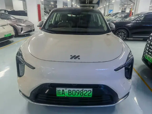 IM Motors LS6 — Фото автомобиля 2