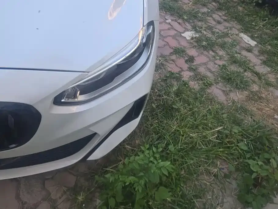 BMW BMW 1 Series 2021 120i M Sport Shadow Edition — Фото автомобиля 5