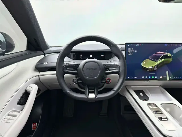 Xiaomi SU7 — Фото автомобиля 4