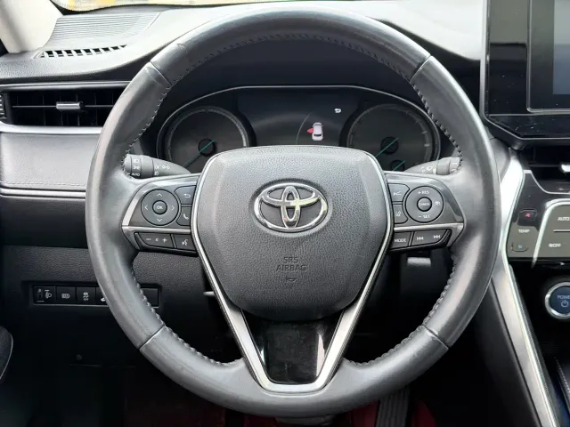 Toyota Harrier — Фото автомобиля 10