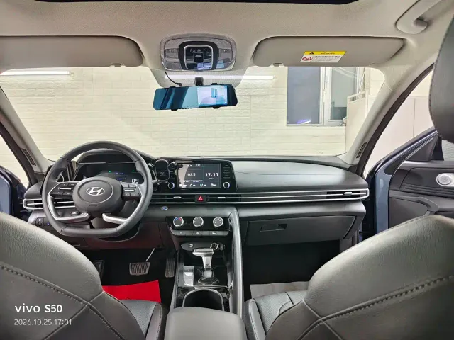Hyundai Elantra — Фото автомобиля 9