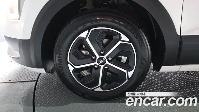 Kia Niro The All New Niro — Фото автомобиля 5