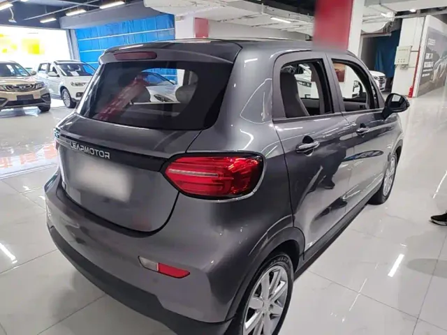 Leapmotor T03 — Фото автомобиля 6