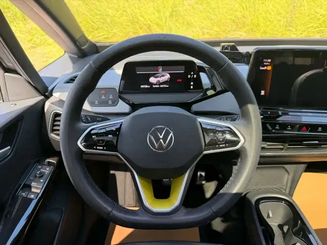 Volkswagen ID.3 — Фото автомобиля 7