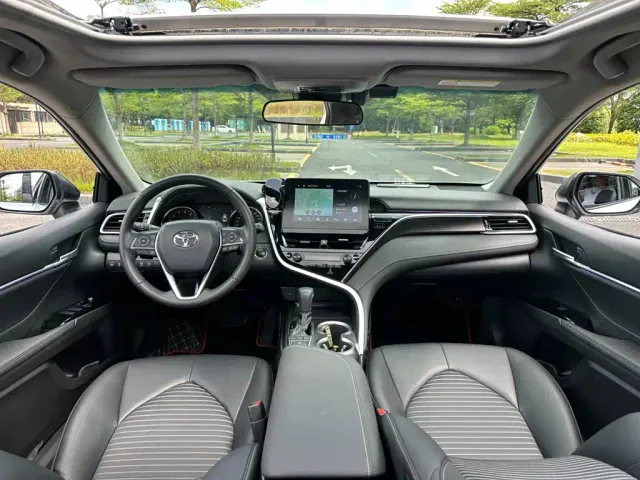 Toyota Camry — Фото автомобиля 8