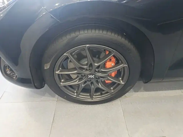 IM Motors LS6 — Фото автомобиля 24