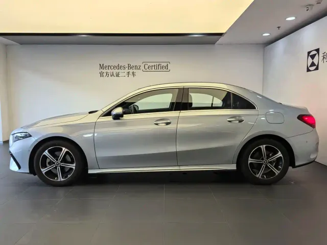 Mercedes-Benz A-Class — Фото автомобиля 3
