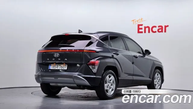 Hyundai Kona Kona (SX2) Бензин 1.6 Turbo 4WD — Фото автомобиля 2