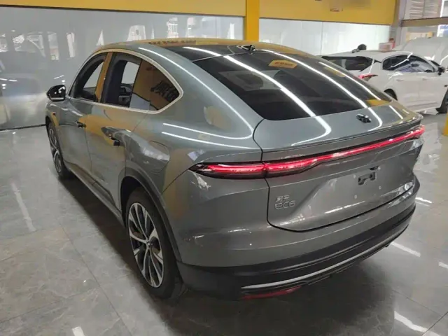 Nio EC6 — Фото автомобиля 4
