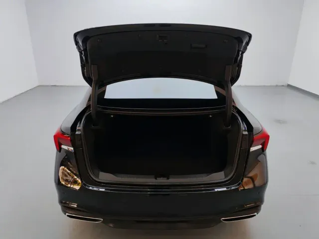 Buick LaCrosse — Фото автомобиля 12