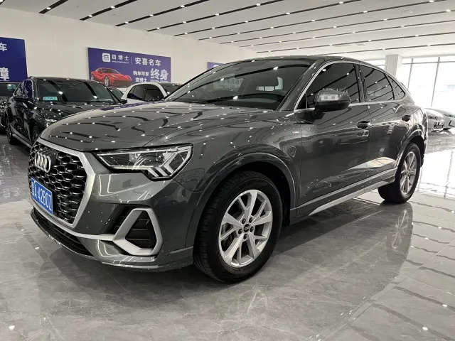 Фотография автомобиля — Audi Q3 Sportback