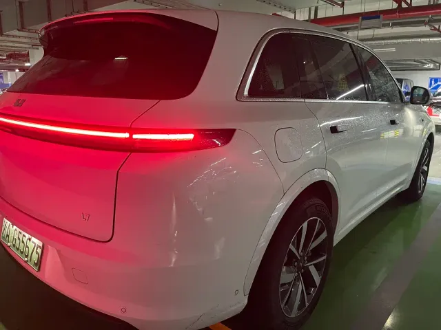 Li Auto L7 — Фото автомобиля 2