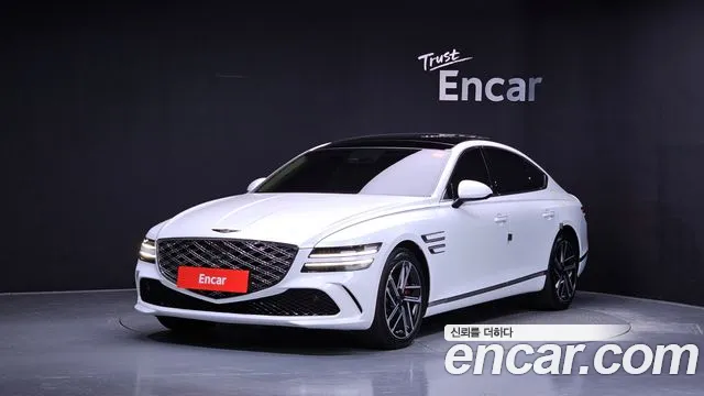 Фотография автомобиля — Genesis G80 RG3
