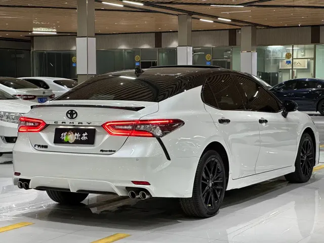 Toyota Camry — Фото автомобиля 18