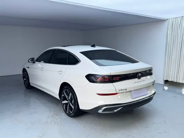 Volkswagen Lamando — Фото автомобиля 4