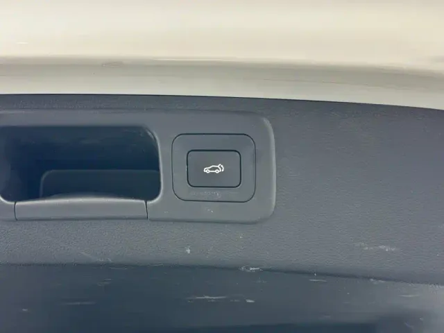GAC Trumpchi GS8 — Фото автомобиля 29