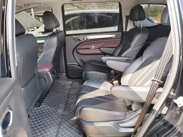 GAC Trumpchi M6 — Фото автомобиля 16