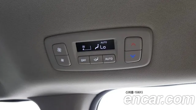 Kia Carnival 4th Gen — Фото автомобиля 30