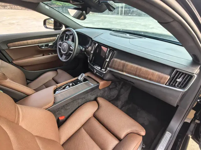 Volvo S90 — Фото автомобиля 20