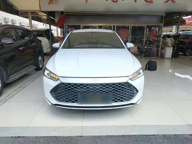 BYD Qin PLUS — Фото автомобиля 2