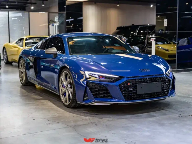 Audi R8 — Фото автомобиля 3