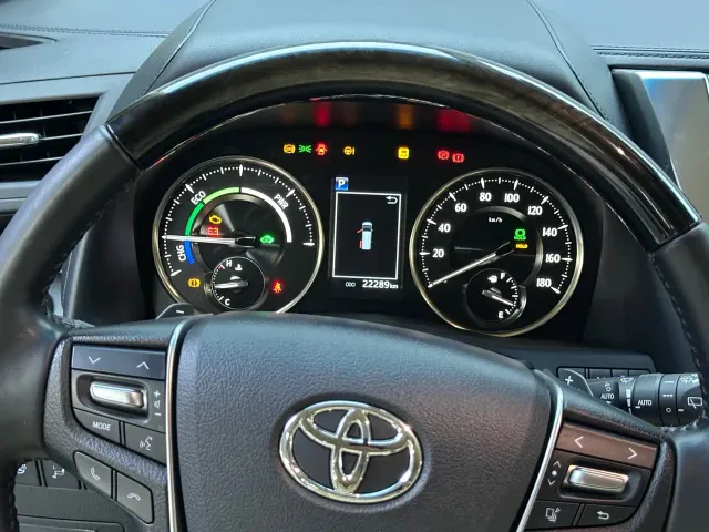 Toyota Vellfire — Фото автомобиля 14