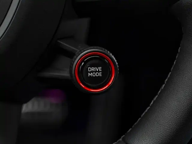 Xiaomi SU7 — Фото автомобиля 12