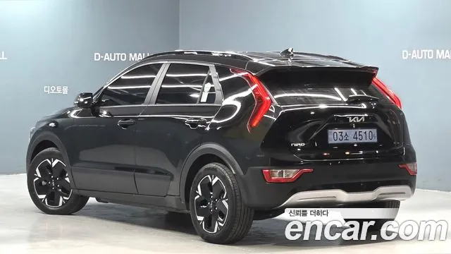 Kia Niro — Фото автомобиля 4